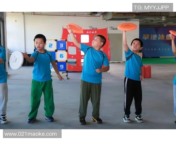 深圳飞盘队耐力表现分析与提升策略探讨 深圳飞盘队耐力表现分析与提升策略探讨